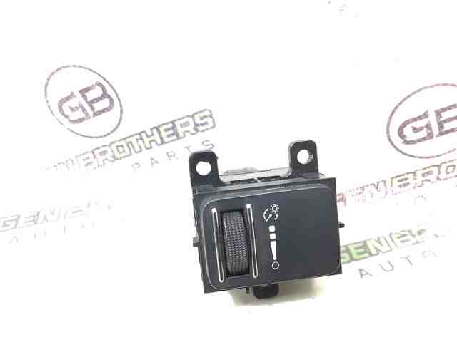 CHRYSLER 68072006AD в наличии Запорожье