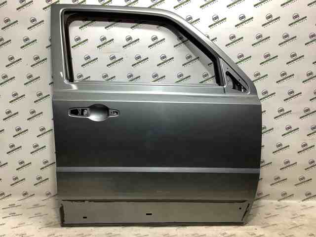 Пассажирская передняя дверь 68079390AD CHRYSLER