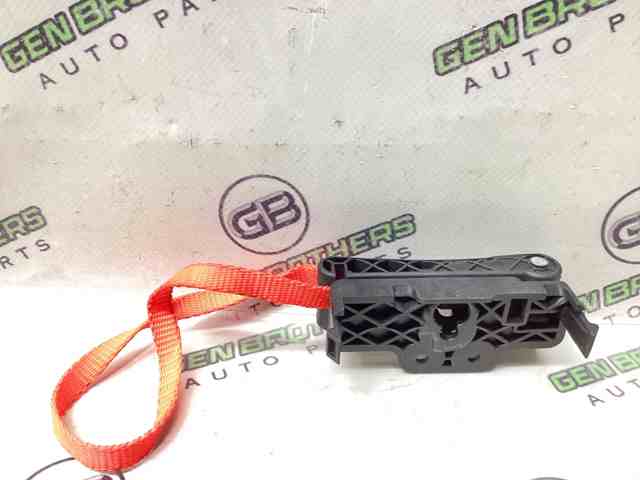 68106125AC CHRYSLER купить в Ужгород