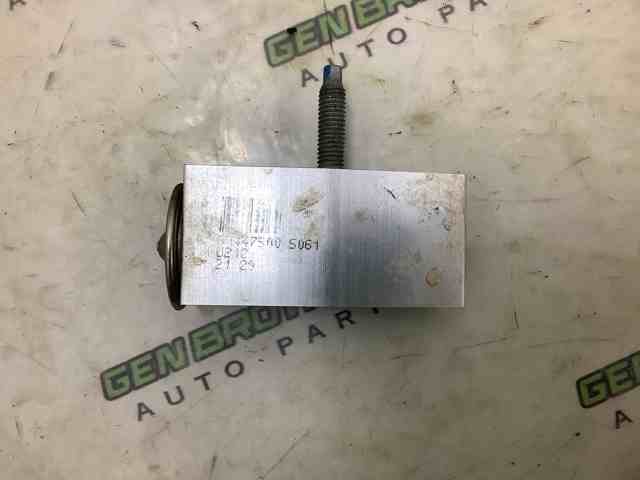 Клапан TRV, кондиционера 68153947AA CHRYSLER