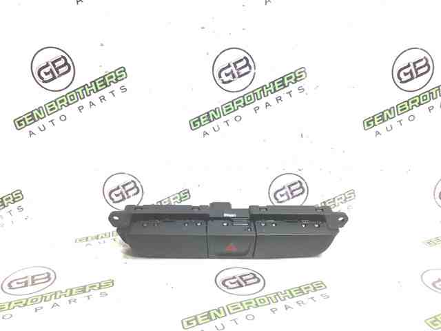 CHRYSLER 68160143AA Блок кнопок центральной консоли в наличии Павлоград