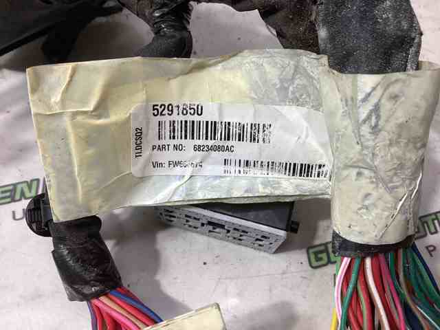CHRYSLER 68234080AC в наличии Черновцы