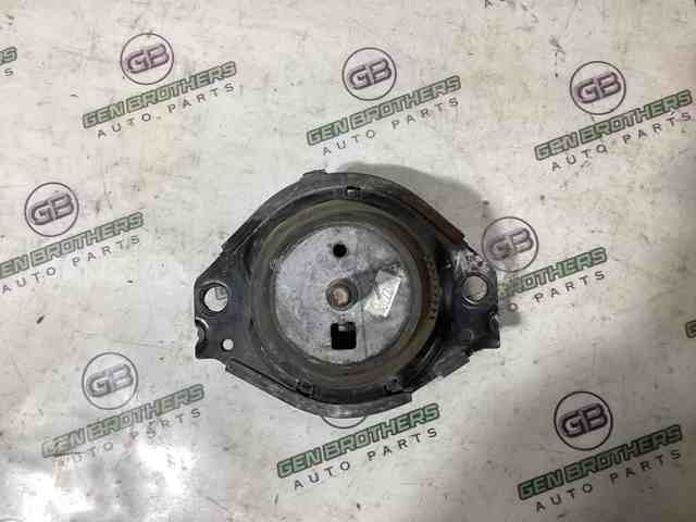 Подушка двигателя левая/правая 68252518AA CHRYSLER