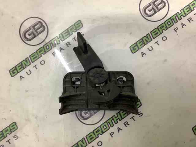 Рычаг открывания капота 68257542AA CHRYSLER