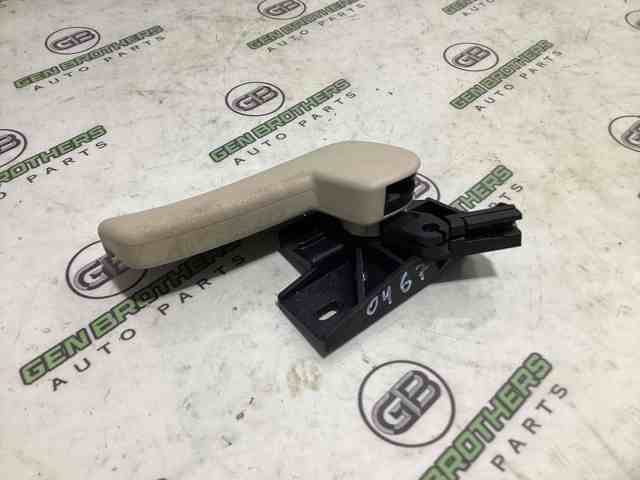 VAG 6R1823633 Кронштейн ручки открывания капота в наличии Черновцы