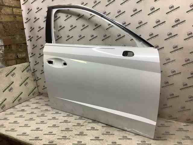 Пассажирская передняя дверь 76004L0000 HYUNDAI