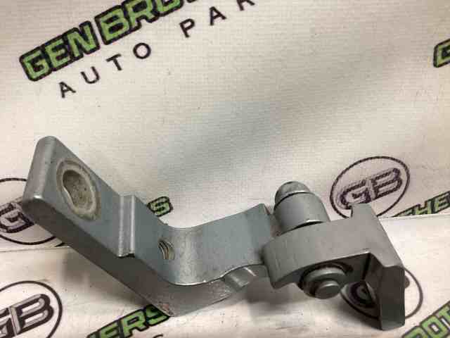 Петля двери передней правой 7L0831402A VAG