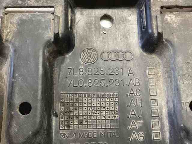7L8825231A Защита двигателя задняя купить Киев