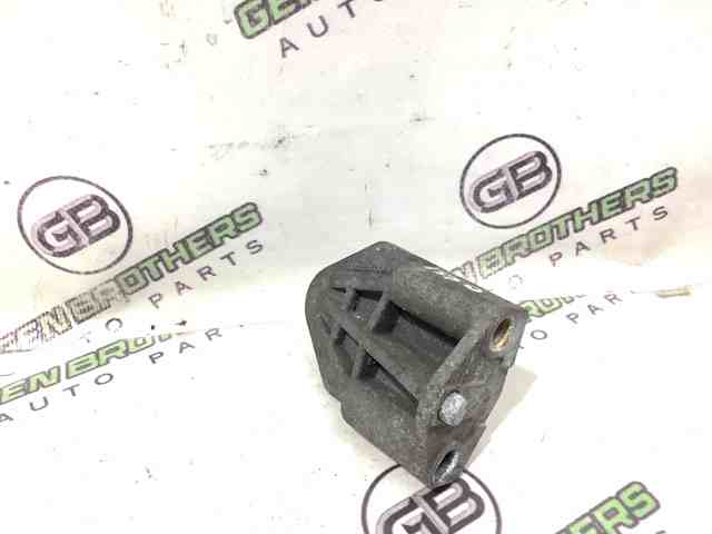VAG 7P0121079 Кронштейн радиатора нижний в наличии Полтава