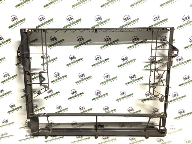 Рамка крепления радиатора 7P0121093 VAG