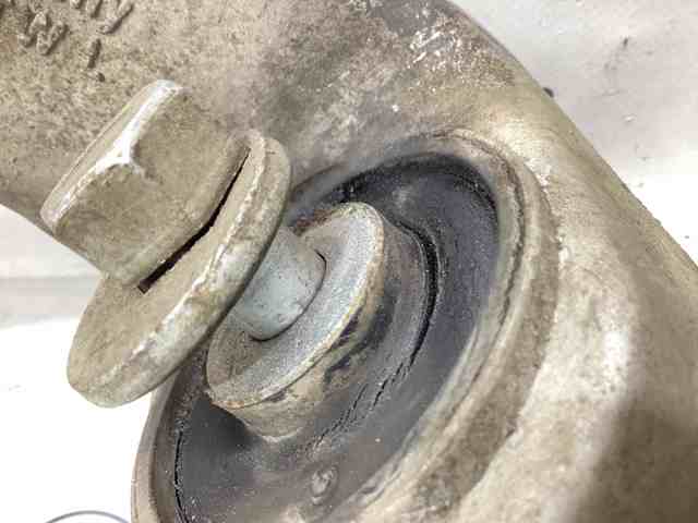 7P0407151C VAG Рычаг передней подвески нижний левый купить в Харьков