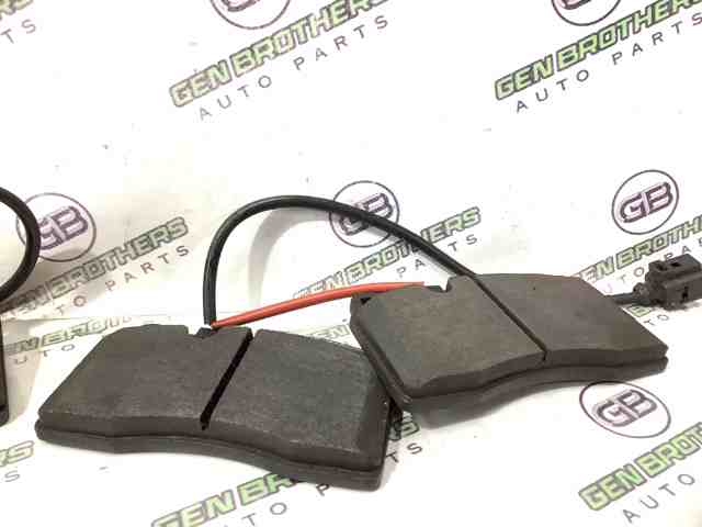 VAG 7P6698151C Колодки тормозные передние дисковые в наличии Украина