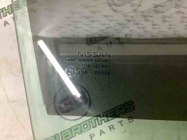 NISSAN 803006FK0A Стекло двери передней правой в наличии Житомир