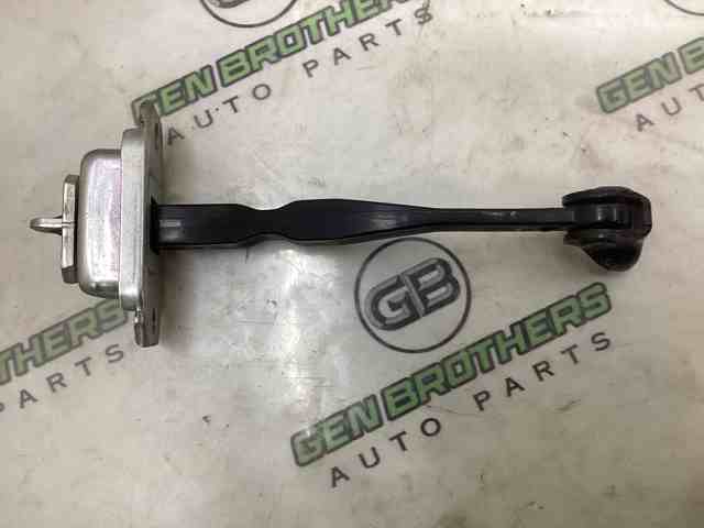 NISSAN 804304CL0A Ограничитель двери в наличии Винница