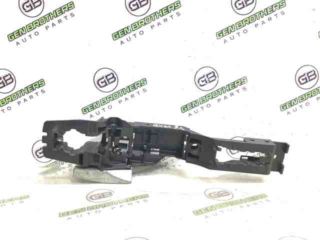 NISSAN 806113JA0A Держатель наружной ручки двери передней левой в наличии Винница