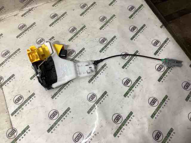 Замок передней пассажирской двери 81320L1020 HYUNDAI