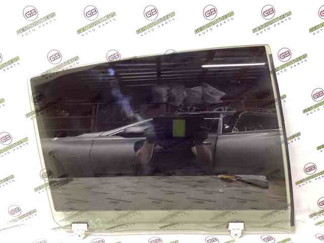 Окно задней двери 823006HE0A NISSAN