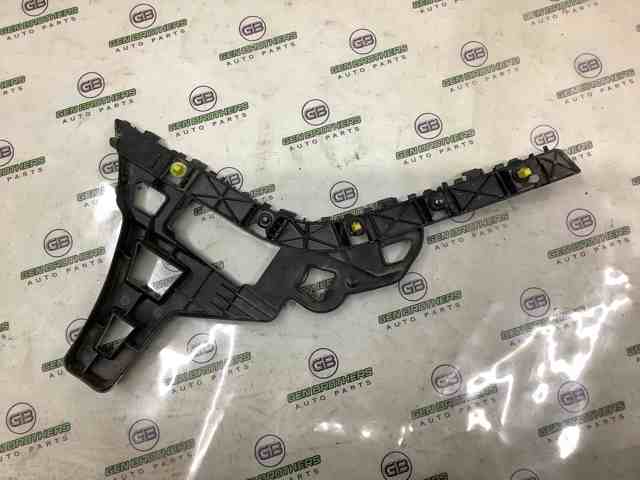 Правый кронштейн крепления бампера заднего 86614C1700 HYUNDAI