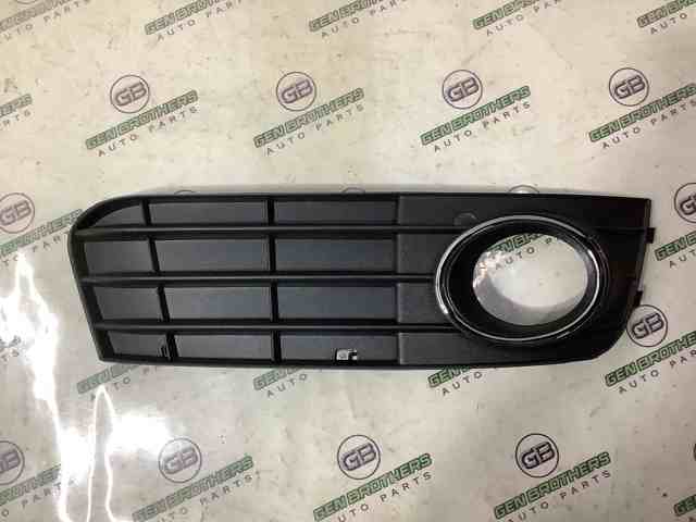Решетка 8KD807682 VAG