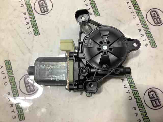Мотор стеклоподъемника двери передней, правой 8W0959802 VAG