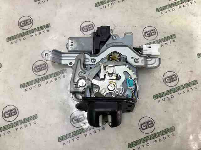 Замок и ручка двери задка 905001CA1B NISSAN