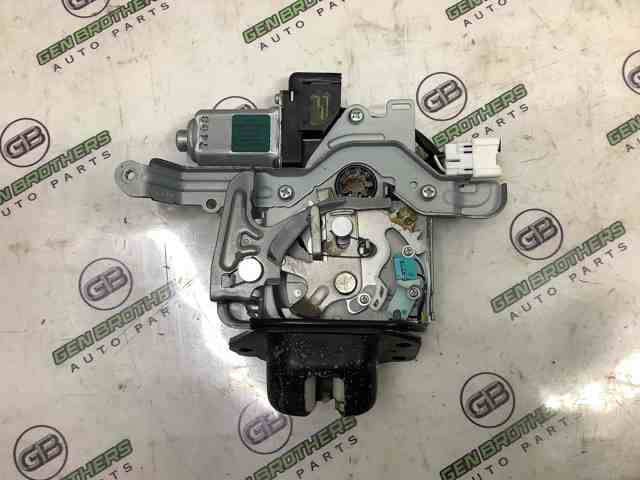 Замок задней двери 905006FL0A NISSAN