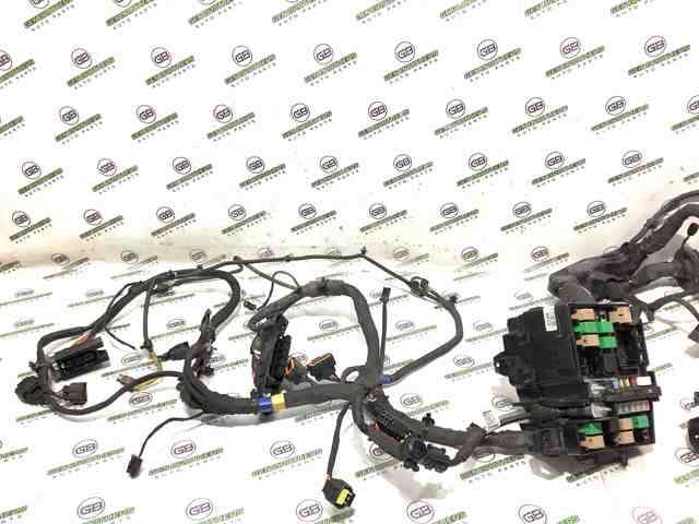 HYUNDAI 912004U102 в наличии Запорожье