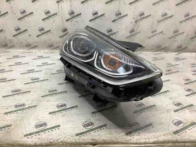 Фара комбинированная, передняя 92102C2600 HYUNDAI