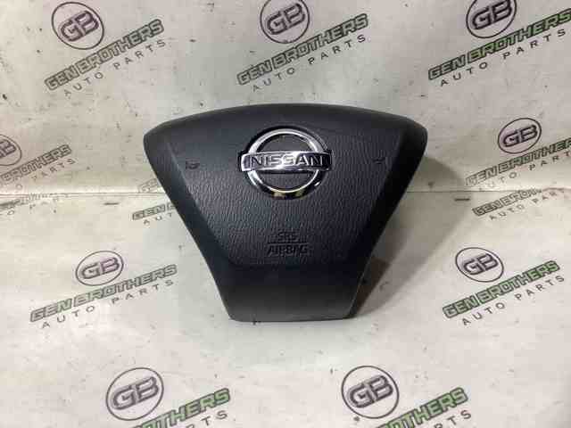 Подушка безопасности водителя 985105AA8A NISSAN