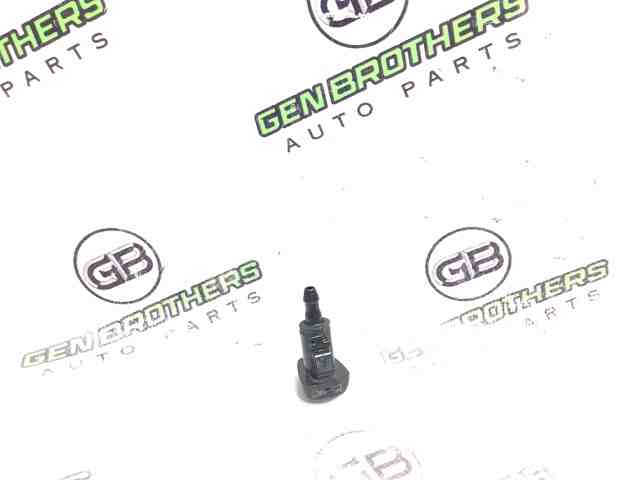 Форсунка омывателя на дворник Киа Серато 3