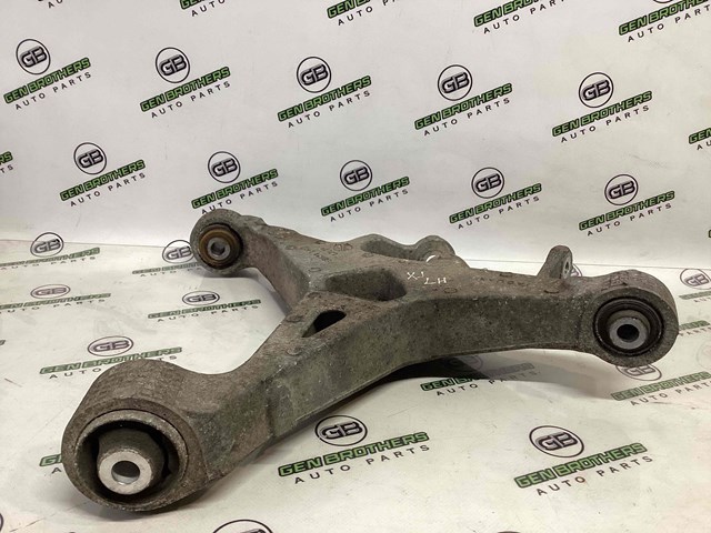 Балансир задний нижний, левый C2D25221 JAGUAR