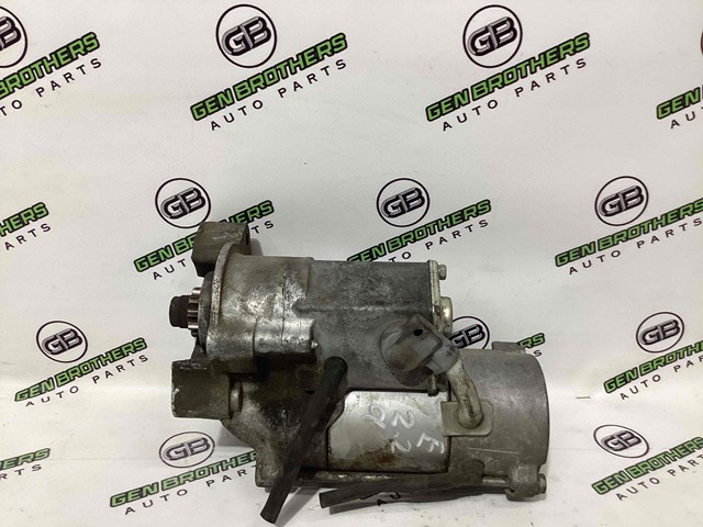 Стартер автомобиля LR007373 LAND ROVER