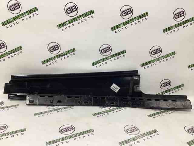 LAND ROVER LR027216 Накладка двери задней левой вертикальная в наличии Львов