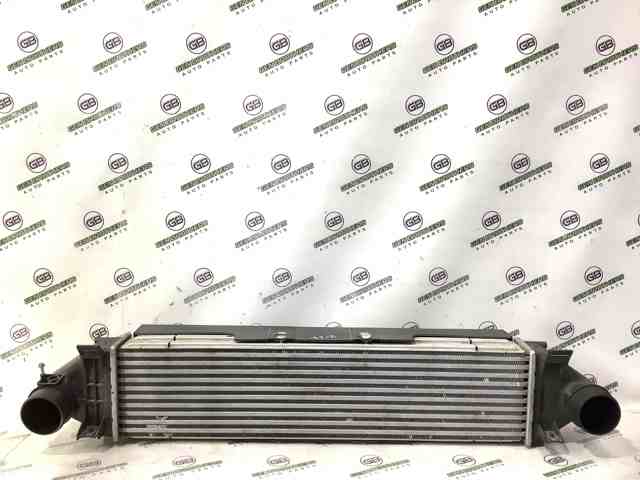 Радиатор интеркуллера LR031467 LAND ROVER