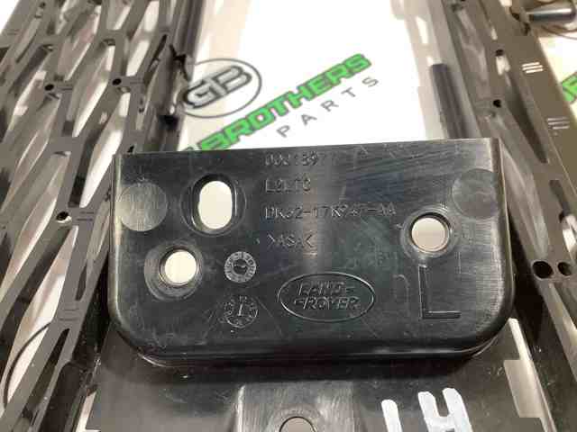 LR045034 LAND ROVER Заглушка (решетка) противотуманных фар бампера переднего левая купить в Ужгород