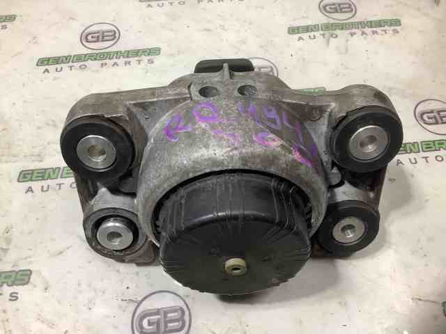 Подушка двигателя левая/правая LR048781 LAND ROVER