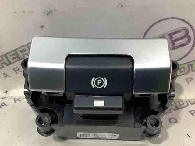 Кнопка электромеханического стояночного тормоза LR060857 LAND ROVER