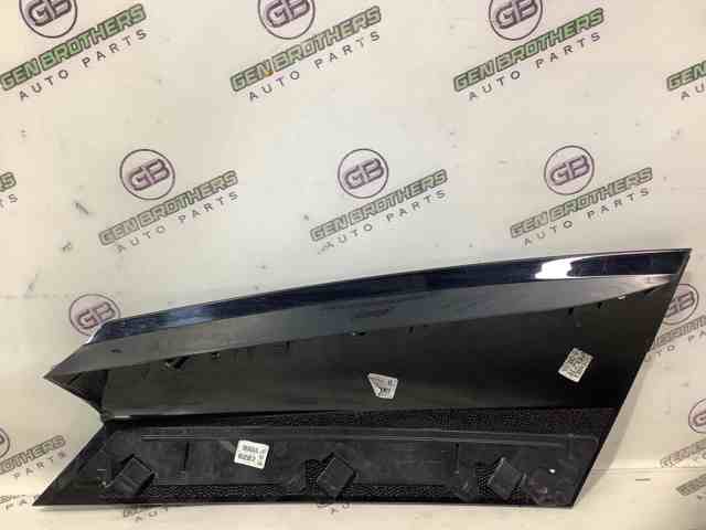 LR061128 LAND ROVER Накладка стойки кузова внешняя задняя правая купить в Хмельницкий
