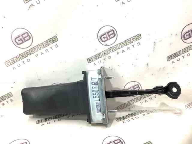 Ограничитель открывания двери, передний LR061290 LAND ROVER