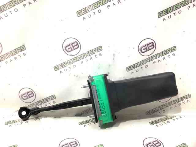 Ограничитель открывания задней двери LR061334 LAND ROVER