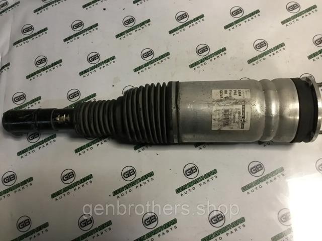 Стойка передняя правая LR087084 LAND ROVER