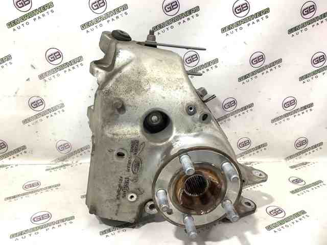 Цапфа левая LR087650 LAND ROVER