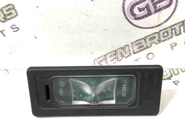 Фонарь освещения номера LR087728 LAND ROVER