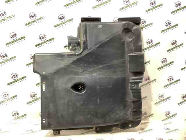 LR093614 LAND ROVER Защита днища правая купить в Чернигов
