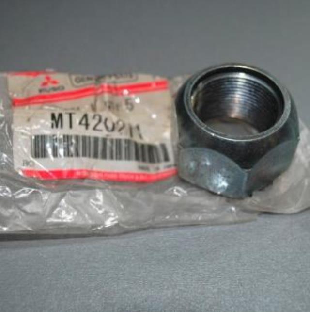 MT420211 Mitsubishi 
