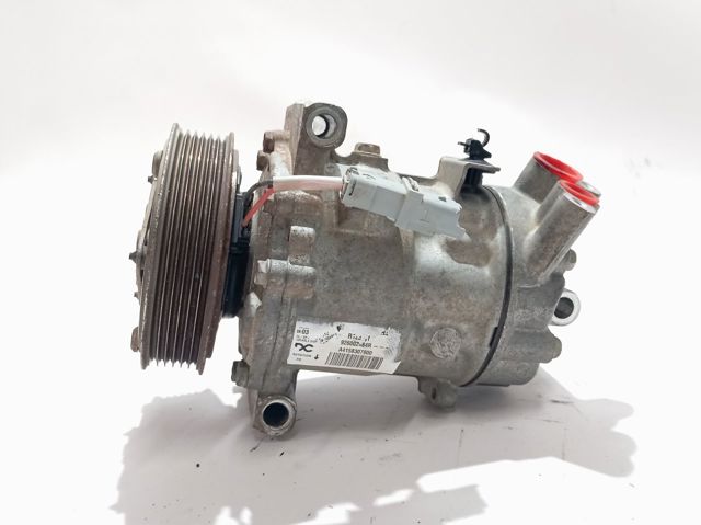 Компрессор системы кондиционирования Renault (RVI) 926002484R цена, от 271.34 USD