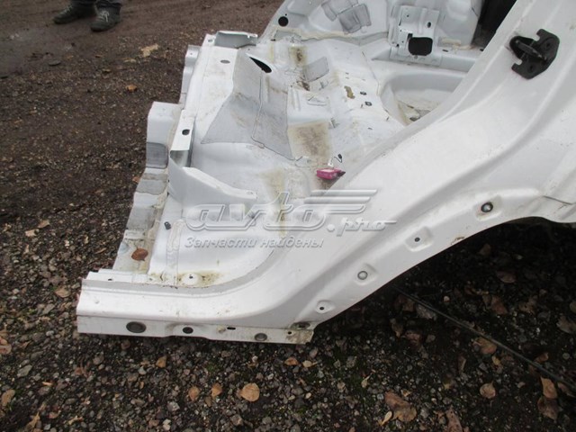 Крыло заднее левое LR028464 Land Rover