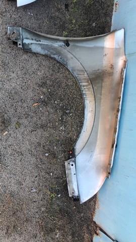 Pára-lama dianteiro esquerdo Opel 6101327 preço, a partir de 87,42 USD