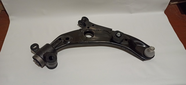 Купить TM5234300B Mazda Нижний правый рычаг передней подвески