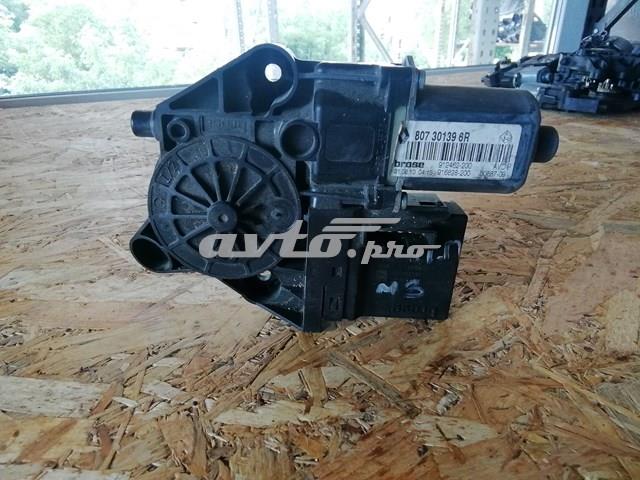 Motor eléctrico, elevalunas, puerta delantera derecha 807301396R RENAULT